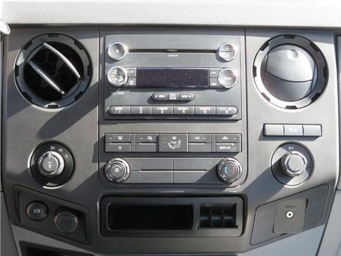 Used 2015 Ford F350 XL w/ Power Equipment Group image 7