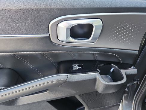 Used 2021 Kia Sorento SX image 30