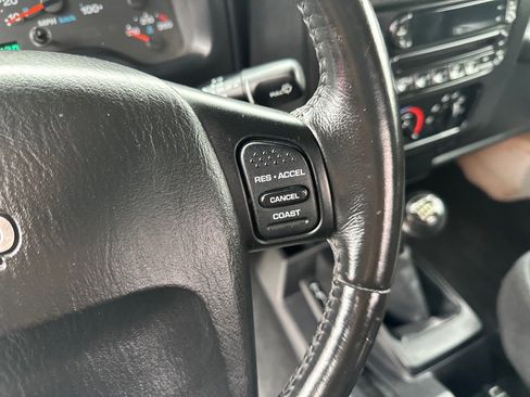 Used 2006 Jeep Wrangler X w/ Tire & Wheel Group (Ecco) image 24