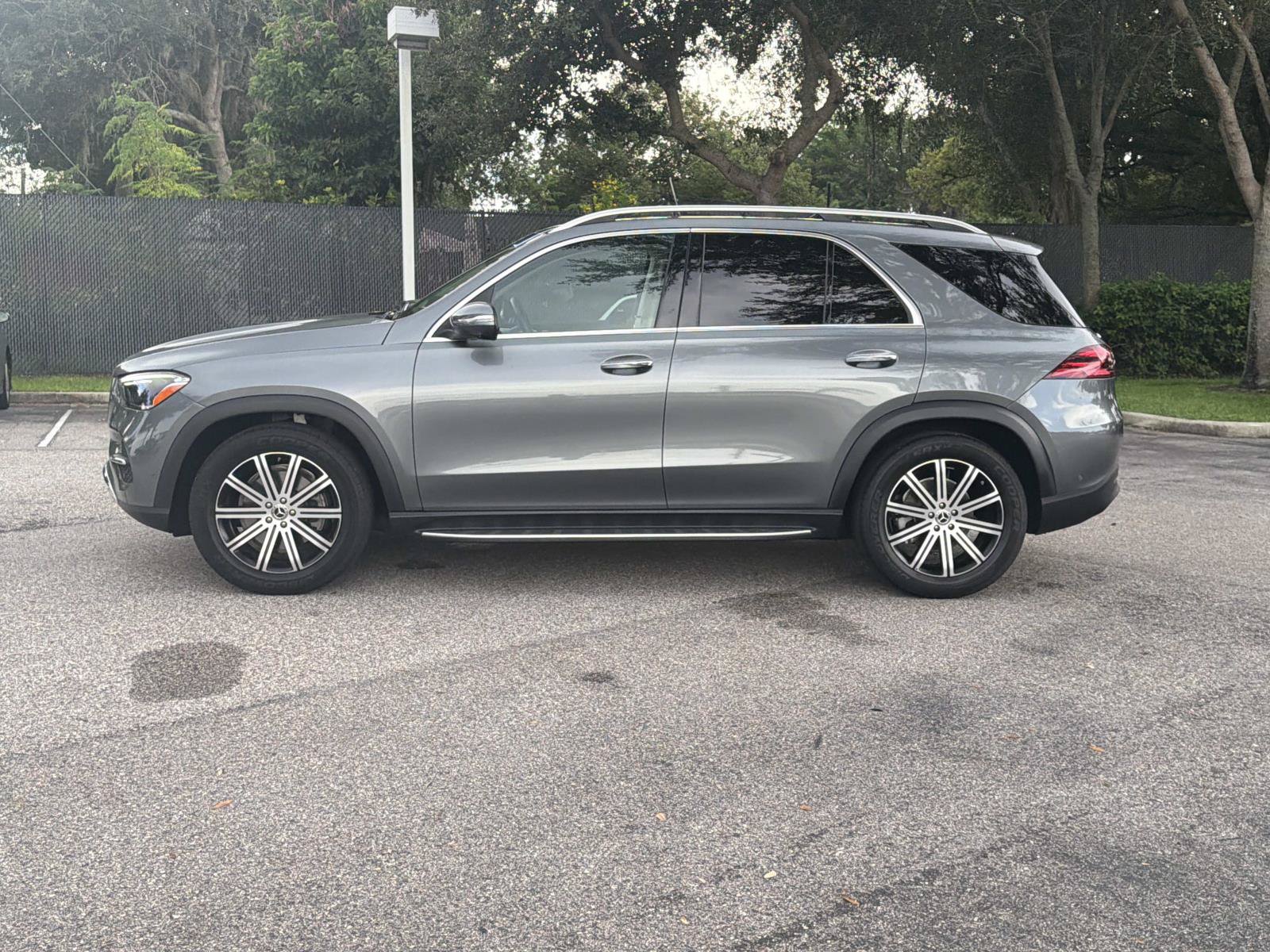 Certified 2025 Mercedes-Benz GLE 350 4MATIC image 6