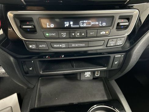 Used 2019 Honda Passport Touring image 16