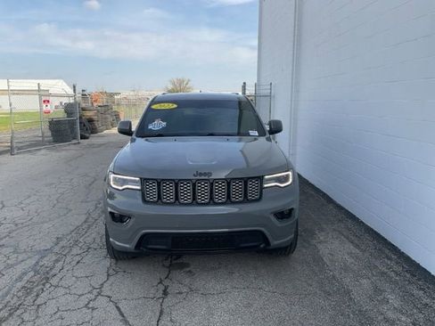 Used 2022 Jeep Grand Cherokee Laredo X image 5