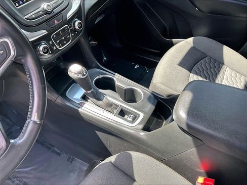 Used 2020 Chevrolet Equinox LT image 12