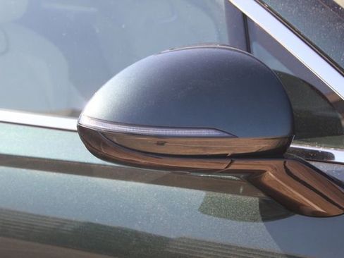 Used 2022 Genesis GV70 2.5T w/ Select Package image 14