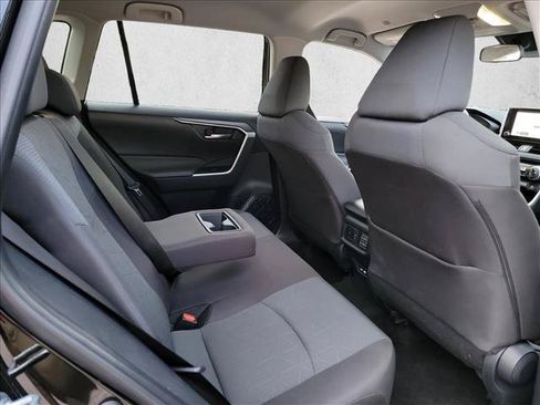 Used 2025 Toyota RAV4 XLE FWD image 16