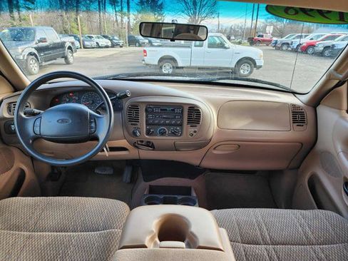 Used 1998 Ford F150 XLT image 18