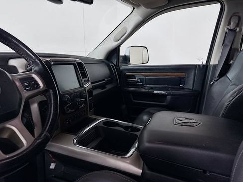Used 2017 RAM 3500 Laramie AWD/4WD image 11