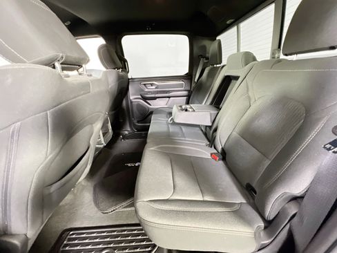 Used 2022 RAM 1500 Big Horn AWD/4WD image 23