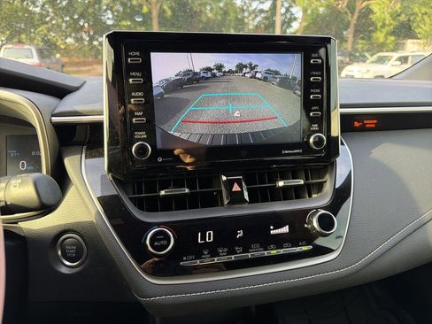 Used 2021 Toyota Corolla SE FWD image 11