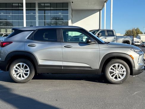 New 2026 Chevrolet TrailBlazer LS w/ LS Convenience Package FWD image 2