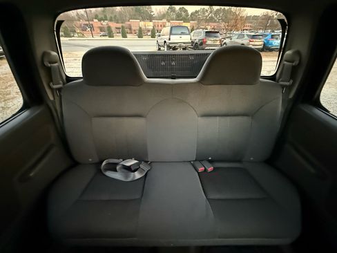 Used 2004 Nissan Frontier XE w/ (PWR) Pwr Pkg image 34