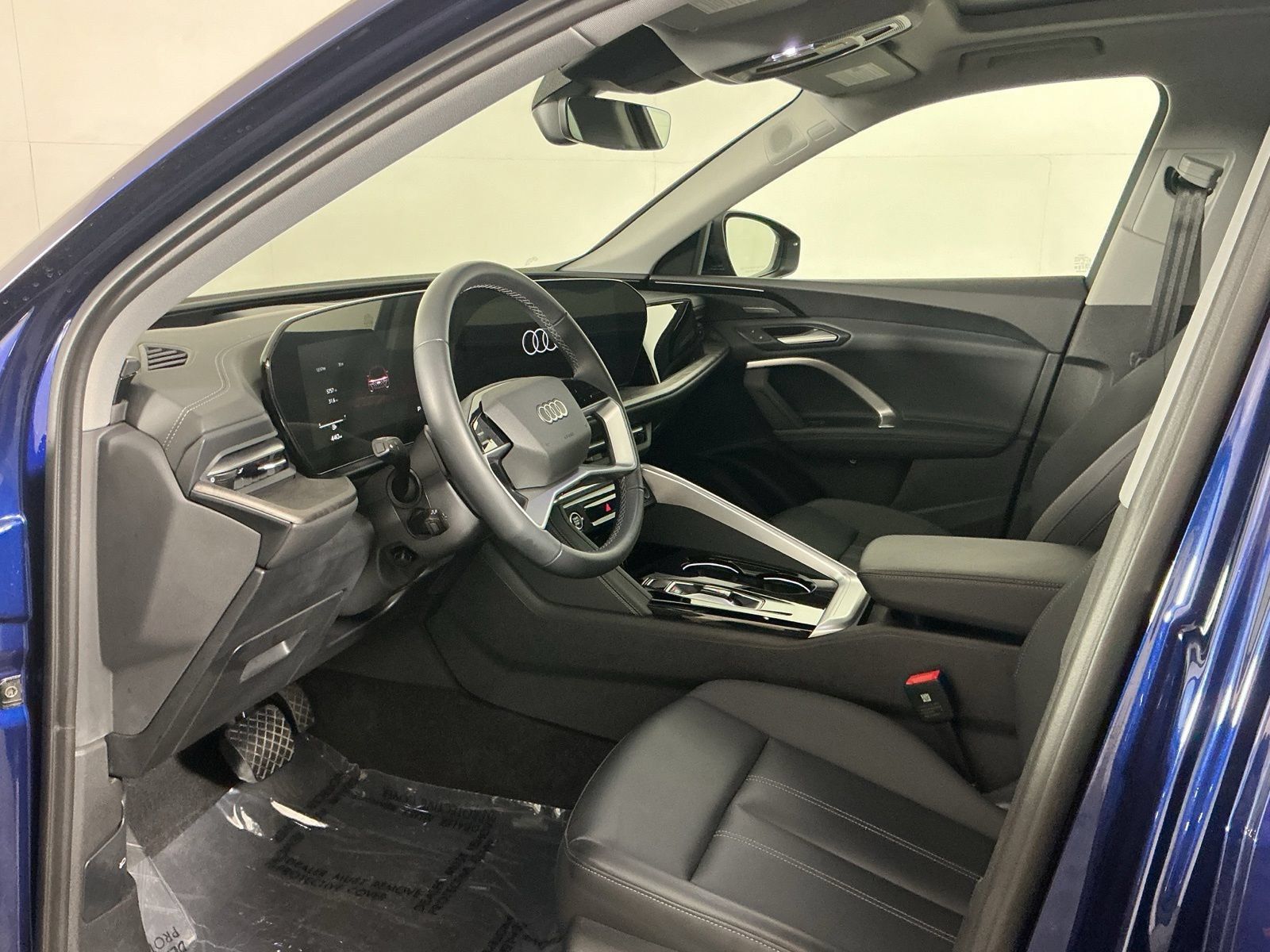 Used 2025 Audi Q5 Premium w/ Premium Plus AWD/4WD image 11