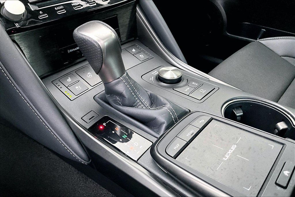Used 2025 Lexus IS 500 w/ Accessory Package RWD image 32
