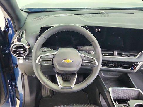 Used 2026 Chevrolet Equinox LT image 31