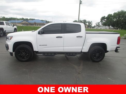 Used 2022 Chevrolet Colorado Z71 w/ Trail Boss Package AWD/4WD image 11