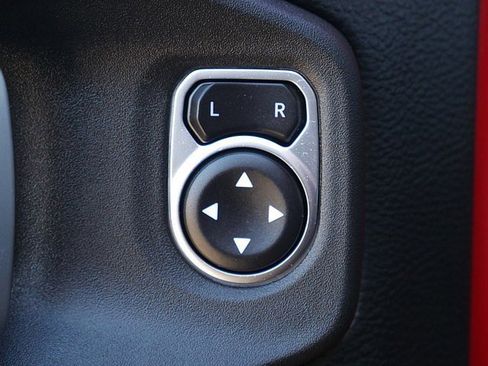 Used 2022 Jeep Gladiator Rubicon w/ Cold Weather Group image 29