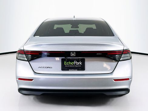 Used 2025 Honda Accord LX image 7