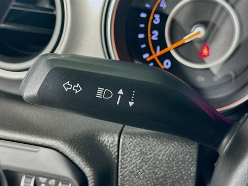 Used 2022 Jeep Wrangler Unlimited Sport image 19