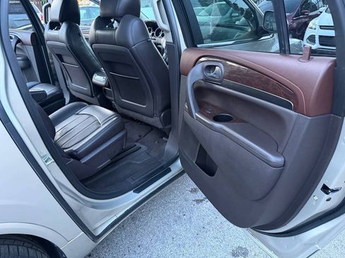 Used 2014 Buick Enclave Leather AWD/4WD image 18