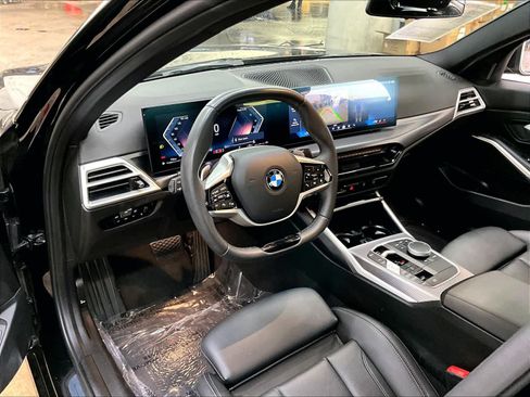 Used 2025 BMW 330i Sedan w/ Convenience Package RWD image 16