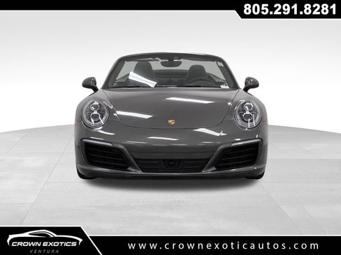 Used 2017 Porsche 911 Carrera 4 AWD/4WD image 2