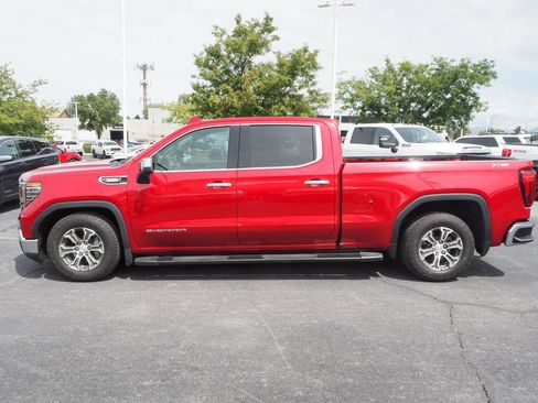 Used 2022 GMC Sierra 1500 SLT w/ SLT Convenience Package AWD/4WD image 8