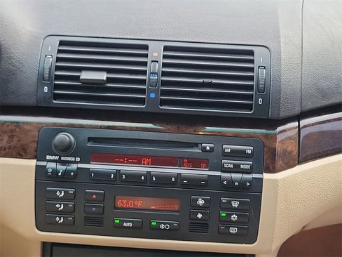 Used 2004 BMW 330Ci Convertible image 19