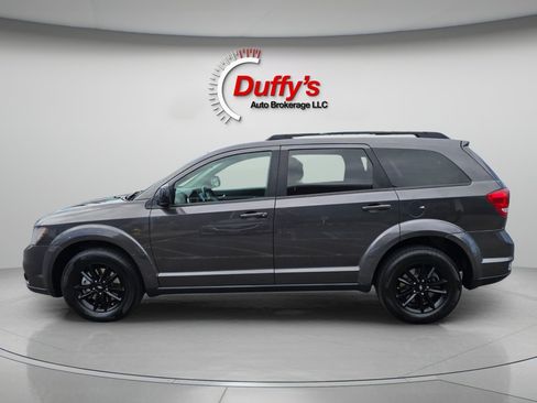 Used 2019 Dodge Journey SE w/ Connectivity Group FWD image 15