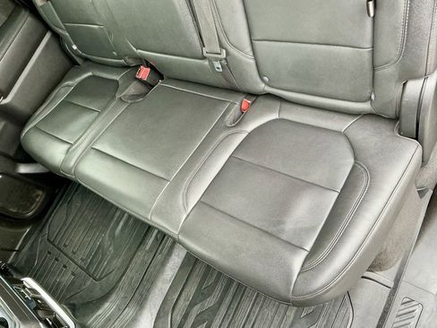 Used 2021 GMC Sierra 1500 SLT image 33