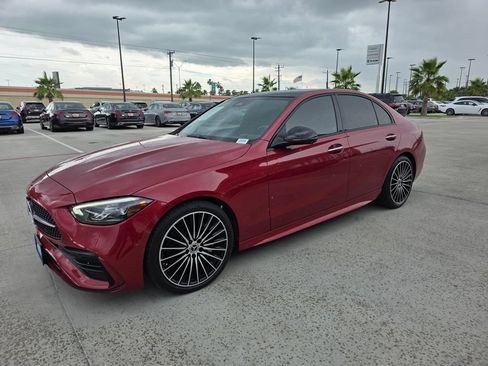 Used 2024 Mercedes-Benz C 300 Sedan image 3