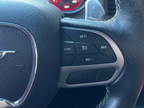 Used 2022 Dodge Charger SRT Hellcat w/ SRT Black Package image 17