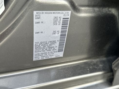 Used 2024 Nissan Altima 2.5 SV FWD image 29