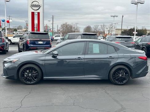 Used 2026 Toyota Camry SE w/ Convenience Package image 6