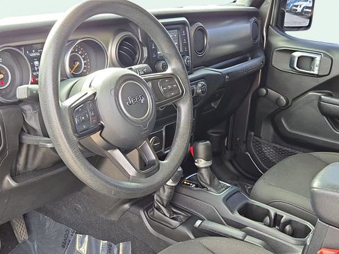 Used 2020 Jeep Wrangler Unlimited Sport image 17