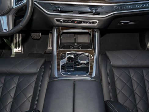 Used 2024 BMW X6 xDrive40i AWD/4WD image 27