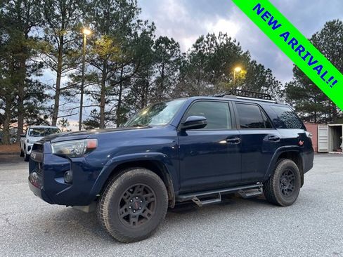 Used 2020 Toyota 4Runner SR5 image 6