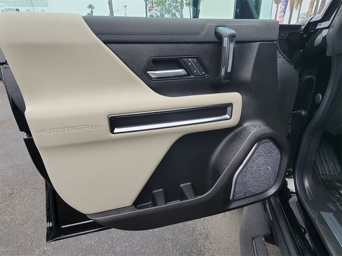 Used 2026 GMC Hummer EV SUV image 21