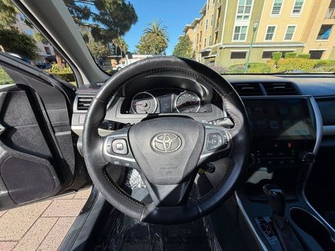 Used 2017 Toyota Camry SE FWD image 43
