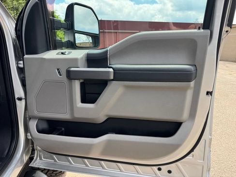Used 2019 Ford F250 XLT AWD/4WD image 16