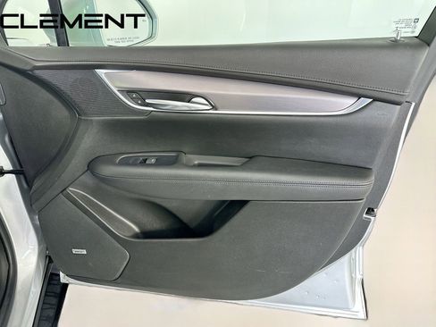 Used 2018 Cadillac XT5 Premium Luxury image 36