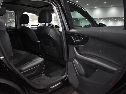 Used 2022 Audi Q7 3.0T Premium w/ Convenience Package image 30