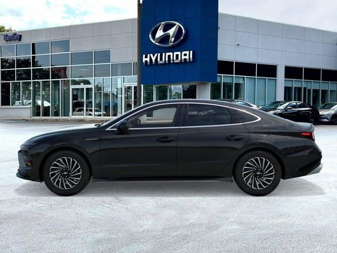 New 2026 Hyundai Sonata Limited FWD image 3