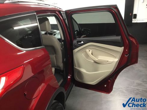 Used 2014 Ford Escape Titanium image 34