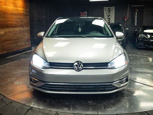 Used 2018 Volkswagen Golf 4-Door FWD image 4