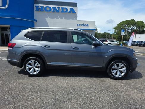 Used 2018 Volkswagen Atlas SEL FWD image 3