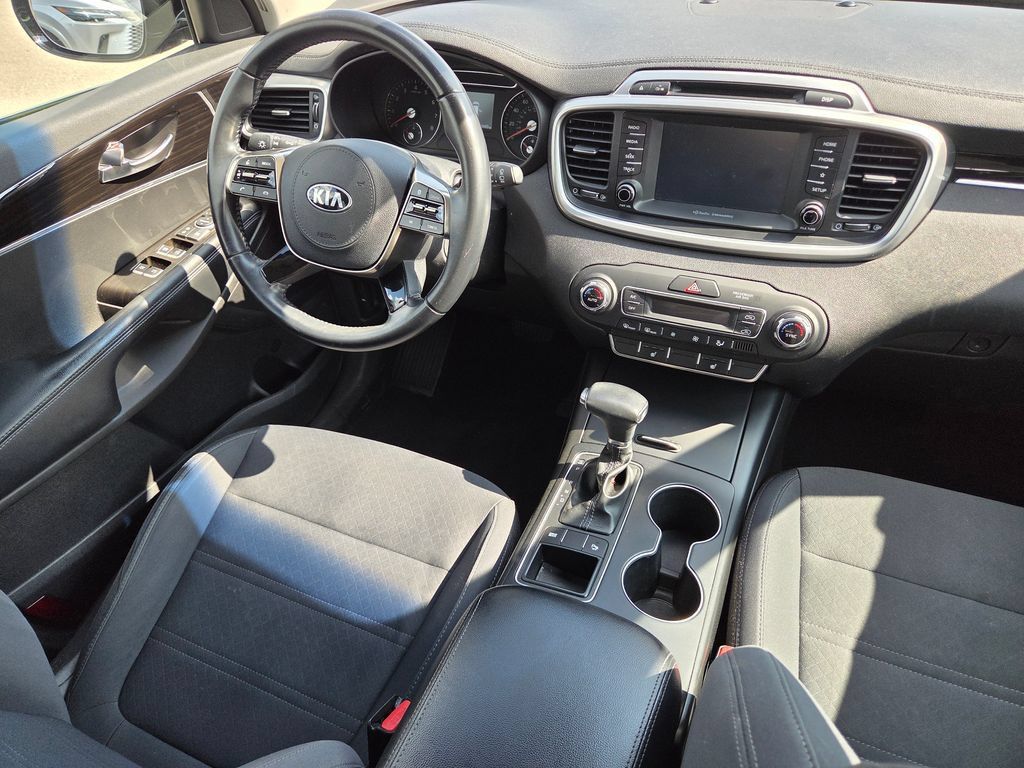 Used 2019 Kia Sorento FWD w/ LX Convenience Package image 31