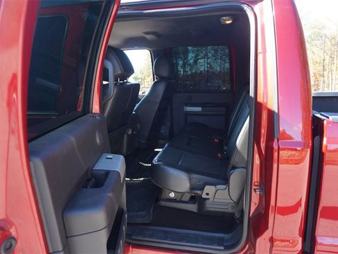 Used 2015 Ford F250 Lariat w/ Lariat Interior Package image 13