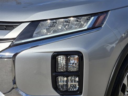 Used 2024 Mitsubishi Outlander Sport ES image 15