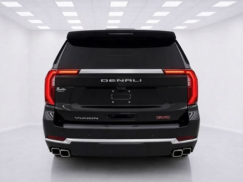 Used 2025 GMC Yukon Denali w/ Denali Reserve Package AWD/4WD image 12