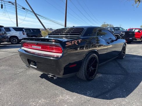 Used 2012 Dodge Challenger SRT8 w/ Premium Sound Group image 5